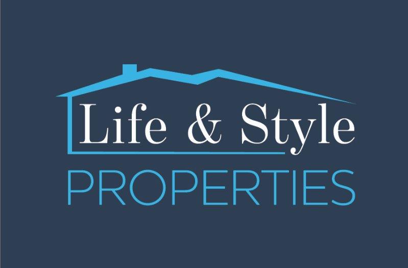 Life and Style Properties Logo