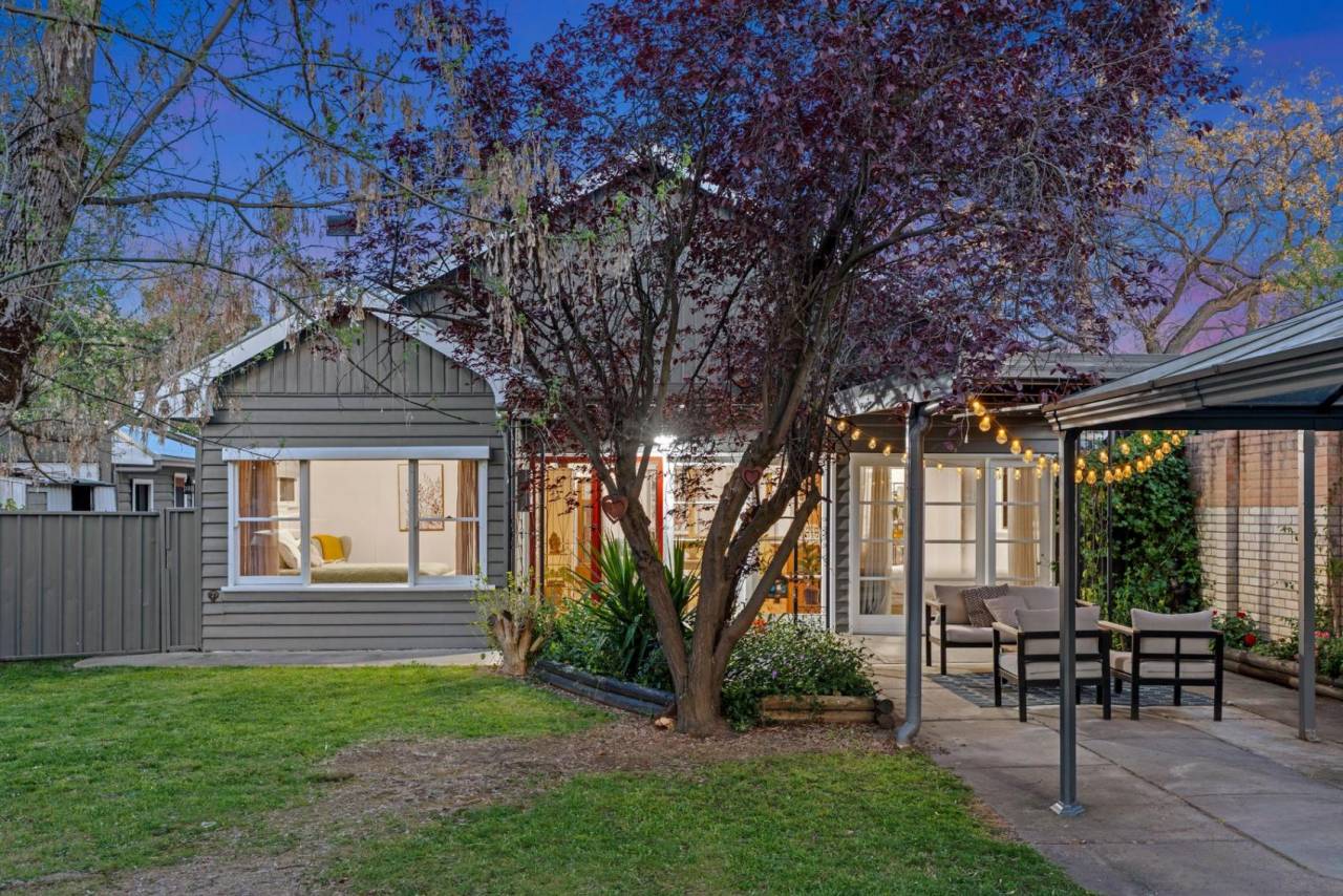 12 Pleasant Vale Crescent, Flora Hill VIC 3550 House For Sale VIC 12 Pleasant Vale Crescent, Flora Hill VIC 3550 House For Sale VIC