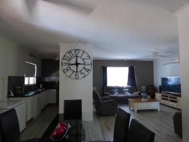 House For Sale - NT - Marrakai - 0822 - Modern Semi-elevated Family Home  (Image 2)