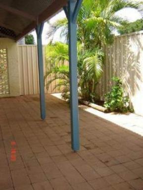 Office(s) For Sale - QLD - Charters Towers - 4820 - 6 x 2 bedroom units.  (Image 2)