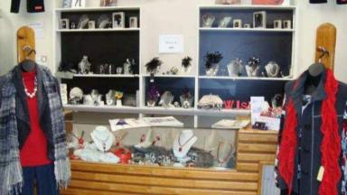 Business For Sale - QLD - Kingaroy - 4610 - TREND SETTER BOUTIQUE  (Image 2)