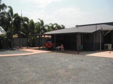 Retail For Sale - WA - South Hedland - 6722 - 2694 M2 Residential Property with Workshop  (Image 2)