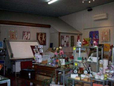 Business For Sale - NT - Katherine - 0850 - GALLOP-THRU-TIME FRAMING - WELL ESTABLISHED - NO COMPETITION IN THIS GREAT REGIONAL AREA!  (Image 2)