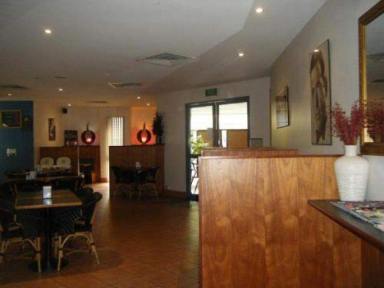 Business For Sale - QLD - Emerald - 4720 - EMERALD TWIN CINEMAS & BOGEYS COFFEE SHOP  (Image 2)