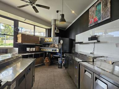 Business For Sale - NSW - Batehaven - 2536 - WOODFIRED PIZZA BUSINESS FOR SALE.  (Image 2)