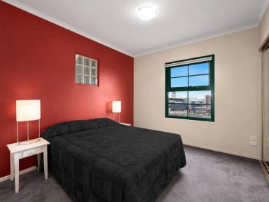 Apartment For Sale - VIC - Melbourne - 3000 - CROWN JEWEL OF HARBOUR VIEW APTS with 75sqm beautiful balcony over Marvel Stadium  (Image 2)