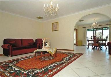 House For Sale - SA - Hope Valley - 5090 - EXECUTIVE LIVING IN HOPE VALLEY - LARGE 4 BEDROOM HOME WITH MANY EXTRAS!  (Image 2)