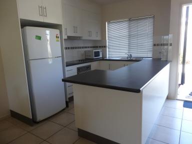 Townhouse For Sale - QLD - Bowen - 4805 - NEAT TOWNHOUSE - WALK TO TOWN  (Image 2)