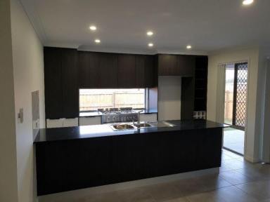 House For Sale - QLD - Walloon - 4306 - BRAND NEW 4 BEDROOM HOME READY FOR YOU TO MOVE IN!  REGISTER FOR INSPECTION.  (Image 2)