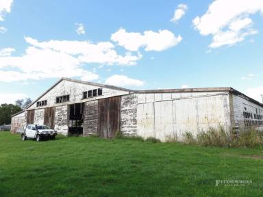 Residential Block For Sale - QLD - Dalby - 4405 - 5 x Housing allotments plus BIG BIG SHED  (Image 2)