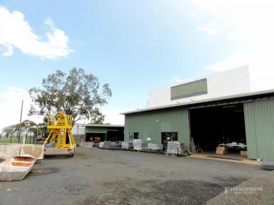 Industrial/Warehouse For Sale - QLD - Dalby - 4405 - UNIQUE COMMERCIAL PROPERTY - DIRECT FRONTAGE TO WARREGO HIGHWAY - JOINS BUNNINGS DALBY!  (Image 2)