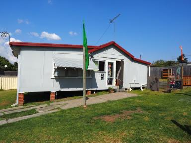 House For Sale - NSW - Frederickton - 2440 - Neat & Complete  (Image 2)
