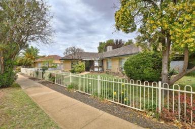 House For Sale - VIC - Mildura - 3500 - FAMILY HOME OR RENTAL INVESTMENT – FANTASTIC LOCATION  (Image 2)