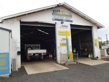 Business For Sale - QLD - Cunnamulla - 4490 - ESTABLISHED MECHANIC BUSINESS SELLING FREEHOLD WITH ADJOINING RESIDENCE (Image 2)