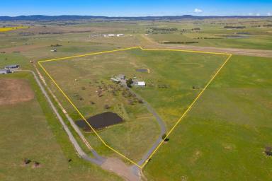 Lifestyle For Sale - NSW - Goulburn - 2580 - SUPERB LOCATION AND LIFESTYLE  (Image 2)
