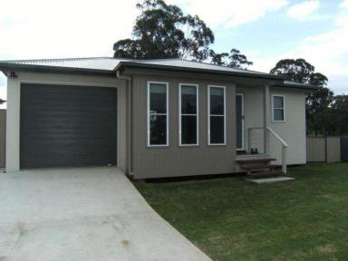 Townhouse For Sale - QLD - Dalby - 4405 - CENTRAL TOWNHOUSE LIVING AT ITS BEST!  (Image 2)