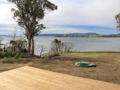 House Leased - TAS - Boomer Bay - 7177 - Great Family Home - Wonderful Views!  (Image 2)