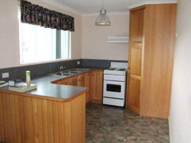 House Leased - TAS - Sorell - 7172 - Great location!  (Image 2)