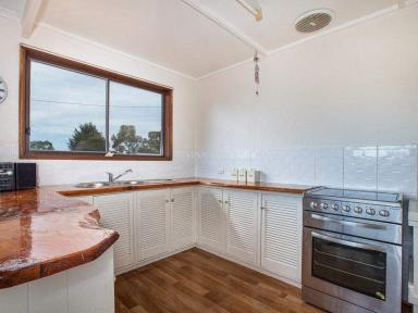 House Leased - TAS - Primrose Sands - 7173 - Low Maintenance Home  (Image 2)