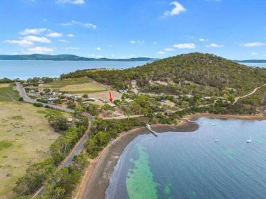 House Leased - TAS - Murdunna - 7178 - Private, spacious home with waterfront views  (Image 2)