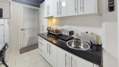 House Leased - QLD - St Lucia - 4067 - Outstanding Studio on Ninth ave - 7min to Uni, Air conditioning, TV in your room, fast internet, furnished!  (Image 2)