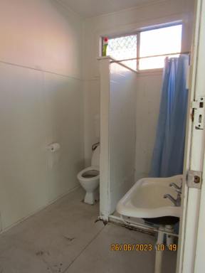 Unit Leased - NSW - Moree - 2400 - UNIT FOR RENT  (Image 2)