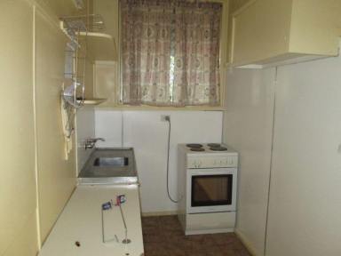 House Leased - NSW - Moree - 2400 - UNIT FOR RENT  (Image 2)