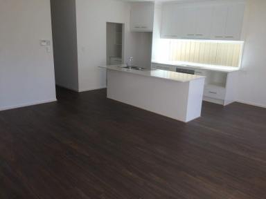 House Leased - SA - Campbelltown - 5074 - Nearly Brand-new 4 Bedroom House in Campbelltown  (Image 2)