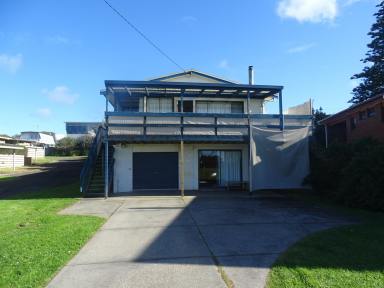 House For Lease - VIC - Apollo Bay - 3233 - Ocean View Rental Property.  (Image 2)
