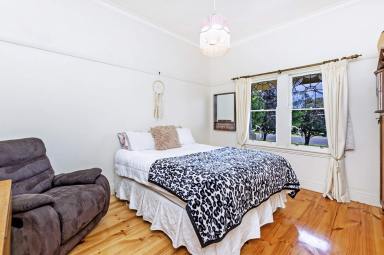House Leased - VIC - Portland - 3305 - Neat 2 bedroom home  (Image 2)