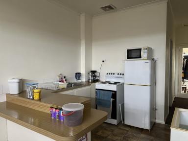 Apartment Leased - VIC - Portland - 3305 - Centrally Located Apartment  (Image 2)