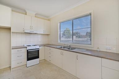 House Leased - VIC - Portland - 3305 - Low Maintenance & Spacious  (Image 2)