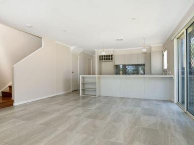 Townhouse Leased - QLD - East Toowoomba - 4350 - Security And Luxury All In One  (Image 2)