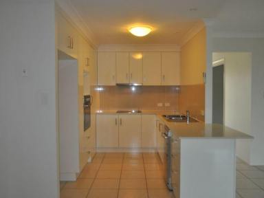 House Leased - QLD - Highfields - 4352 - A Touch Of Bronze...wing  (Image 2)