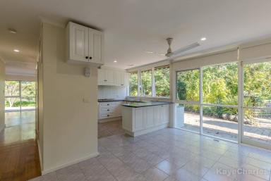 House For Lease - VIC - Beaconsfield Upper - 3808 - QUIET LIFESTYLE AWAITS   3 BEDROOM COTTAGE STYLE HOME  (Image 2)