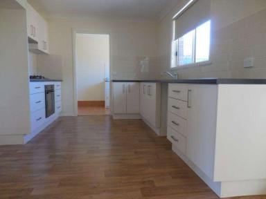 House For Lease - NSW - Kelso - 2795 - NEAT 4 BEDROOM HOME  (Image 2)
