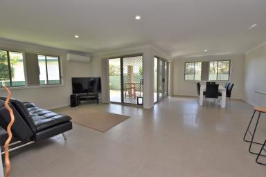 House For Sale - NSW - Tuncurry - 2428 - NEAR NEW TUNCURRY HOME  (Image 2)