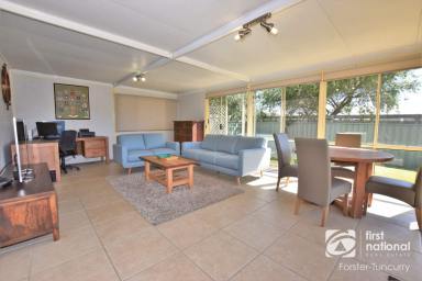 House For Sale - NSW - Forster - 2428 - TIDY TAHITI TREASURE  (Image 2)