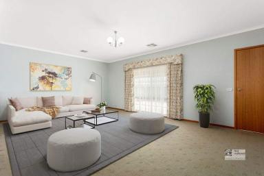 House For Sale - VIC - Golden Square - 3555 - Unit with Impressive Space  (Image 2)