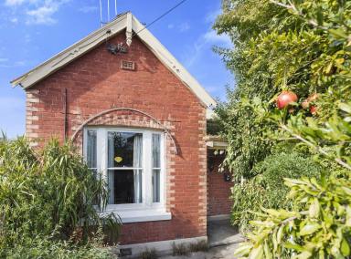 House For Sale - VIC - Bendigo - 3550 - Today's Enviable Lifestyle with Yesteryear's Period Charm  (Image 2)