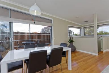 House For Lease - VIC - Bendigo - 3550 - FULLY FURNISHED - Available 8th September 2018  (Image 2)