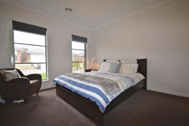 House For Lease - VIC - East Bendigo - 3550 - FULLY FURNISHED - Available NOW  (Image 2)