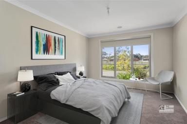 House For Sale - VIC - Kangaroo Flat - 3555 - Impressive Modern Living in Convenient Position  (Image 2)