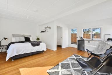 House Leased - TAS - Marion Bay - 7175 - Stunning Private 3 Bedroom + Studio home  (Image 2)