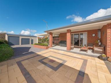 House For Sale - VIC - Camperdown - 3260 - The Ultimate in Low Maintenance Living  (Image 2)