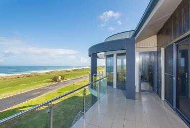 House For Sale - VIC - Warrnambool - 3280 - Opulent Ocean Frontage Lifestyle !  (Image 2)