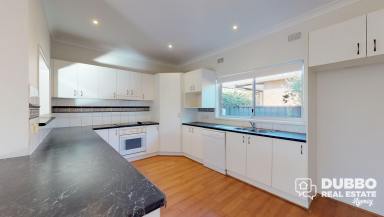 House For Lease - NSW - Dubbo - 2830 - SPACIOUS FOUR BEDROOM IN SOUTH DUBBO  (Image 2)