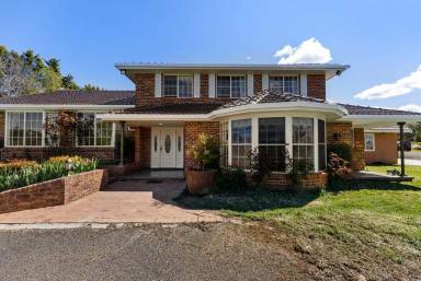 Lifestyle For Sale - NSW - Goulburn - 2580 - Top Location And An Abundance Of Water  (Image 2)