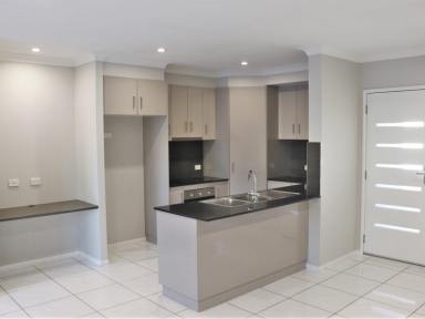 Unit Leased - QLD - East Toowoomba - 4350 - Exclusive Unit in Eastside Complex Up For Grabs  (Image 2)