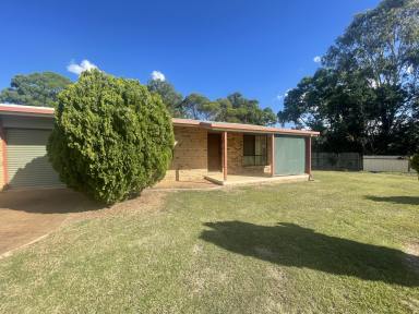 House For Lease - QLD - Kingaroy - 4610 - Brick Unit close to Town (Image 2)